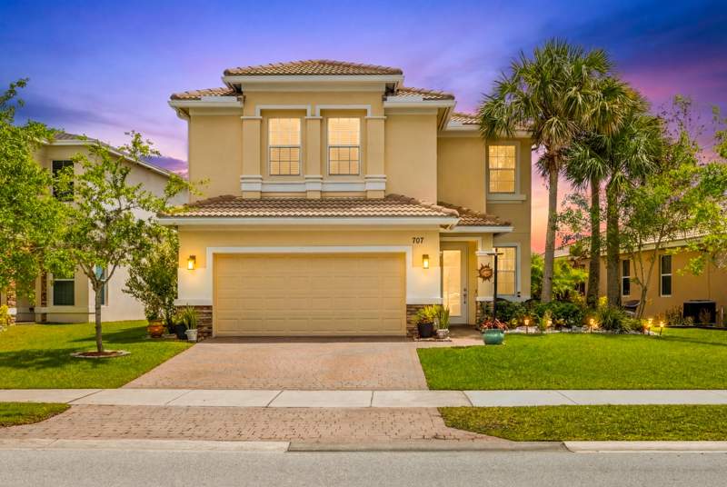 4 bedroom Single Family Residence at 707 NW Leonardo Circle, Vizcaya Falls Plat 1, Port St. Lucie — photo 3