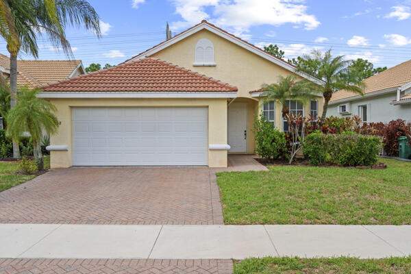 3 bedroom Single Family Residence at 808 SW Munjack Circle, Lake Charles Ph 3G, Port St. Lucie — photo 2