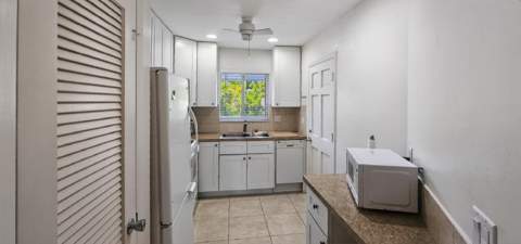 8 Garden Street #206r, Tequesta FL - photo 6 of 7