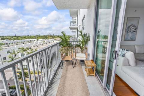 140 S Dixie Highway #533, Hollywood FL - photo 8 of 35