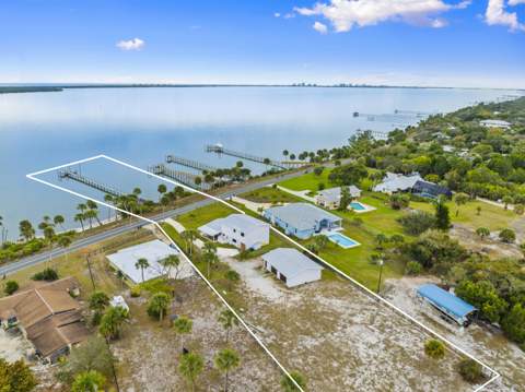 8309 S Indian River Drive, Fort Pierce FL - photo 6 of 47