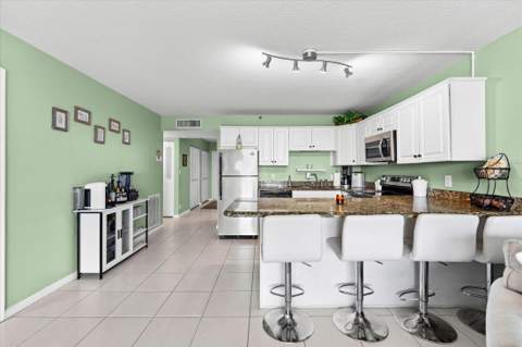 4570 NW 18th Avenue #704, Deerfield Beach FL - photo 8 of 34