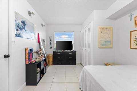 4570 NW 18th Avenue #704, Deerfield Beach FL - photo 22 of 34