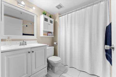 4570 NW 18th Avenue #704, Deerfield Beach FL - photo 24 of 34