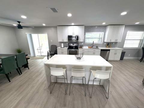 1401 NW 75th Terrace, Plantation FL - photo 9 of 35