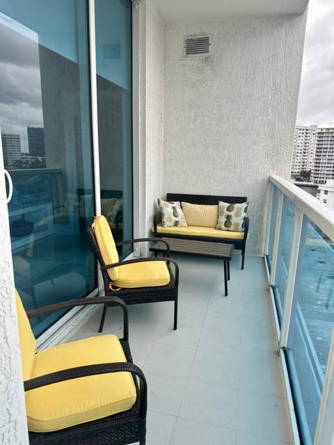 1945 S Ocean Drive #609, Hallandale Beach FL - photo 13 of 30
