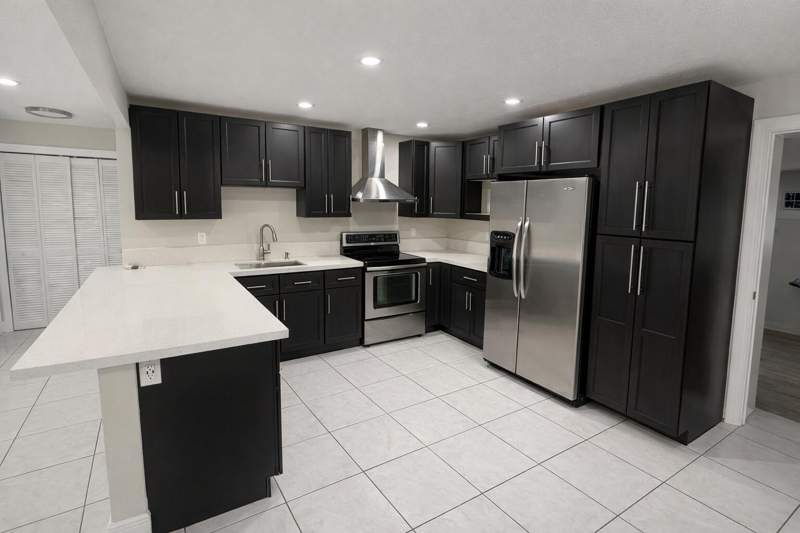 3 bedroom Single Family Residence at 2800 SW 9th Street, Melrose Park Estates, Fort Lauderdale — photo 2