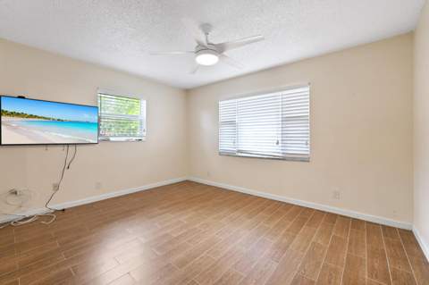 2012 SW 17th Avenue, Boynton Beach FL - photo 13 of 27