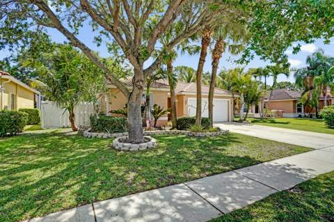 6214 Sand Hills Circle, Lake Worth FL - photo 6 of 93