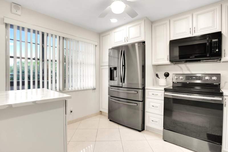 2 bedroom Condominium at 4701 Martinique Drive #K3, Martinique Village II B Condo, Coconut Creek — photo 4