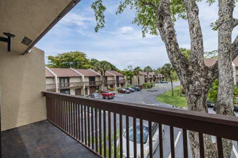 837 NW 47th Street, Deerfield Beach FL - photo 19 of 21