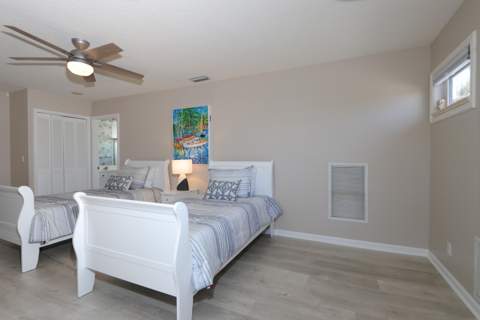 400 Seaside Lane, Juno Beach FL - photo 22 of 46