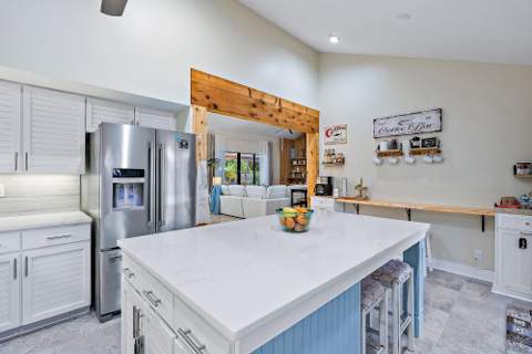 8422 SE Quail Ridge Way, Hobe Sound FL - photo 10 of 42