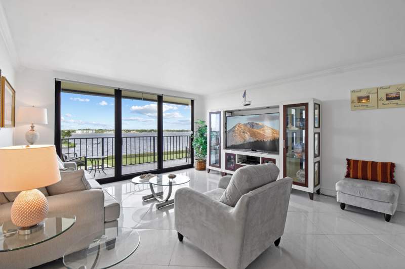 2 bedroom Condominium at 3460 S Ocean Boulevard #510, Claridges II Condo, Palm Beach — photo 3
