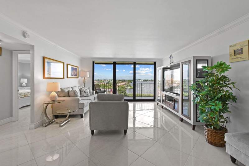 2 bedroom Condominium at 3460 S Ocean Boulevard #510, Claridges II Condo, Palm Beach — photo 5