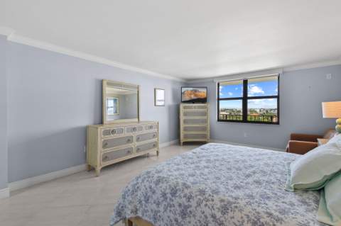 3460 S Ocean Boulevard #510, Palm Beach FL - photo 13 of 39