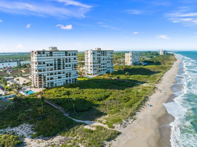 3 bedroom Condominium at 3120 N Highway A1a #402, Tiara Towers Condominium, Fort Pierce — photo 4