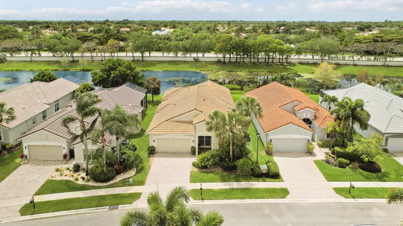 3 bedroom Single Family Residence at 9486 Vercelli Street, Bellaggio, Towne Park , Lake Worth — photo 5