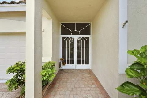 9486 Vercelli Street, Lake Worth FL - photo 11 of 73