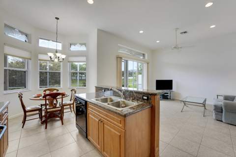 9486 Vercelli Street, Lake Worth FL - photo 23 of 73