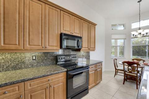 9486 Vercelli Street, Lake Worth FL - photo 20 of 73
