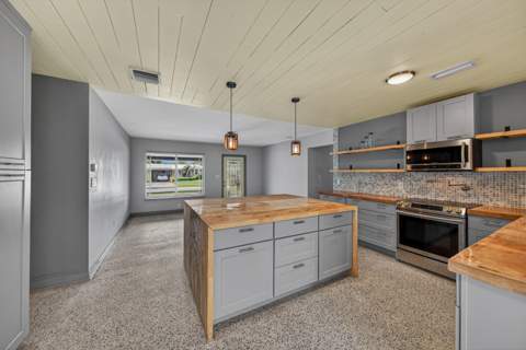 818 NW 28th Court, Wilton Manors FL - photo 10 of 46