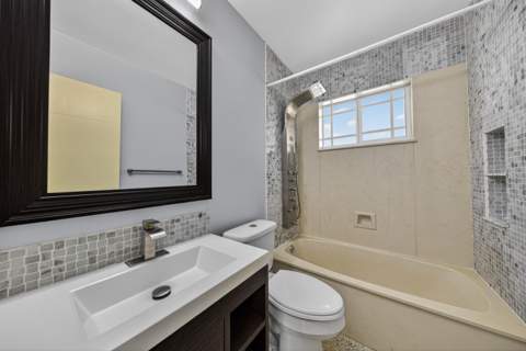 818 NW 28th Court, Wilton Manors FL - photo 23 of 46