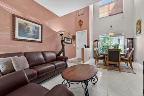 6593 Lurais Drive, Lake Worth FL - photo 9 of 43