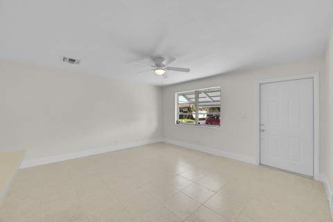 5309 NW 49th Avenue, Tamarac FL - photo 7 of 52