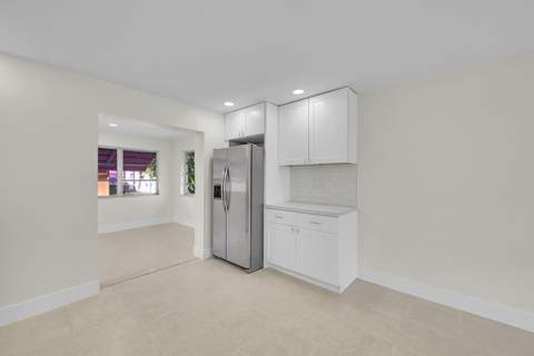 5309 NW 49th Avenue, Tamarac FL - photo 10 of 52