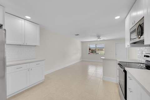 5309 NW 49th Avenue, Tamarac FL - photo 11 of 52