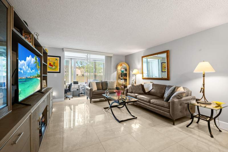 2 bedroom Condominium at 9330 Sunrise Lakes Boulevard #104, Sunrise Lakes Condo Phrase 3 Bldg 100 , Sunrise — photo 4