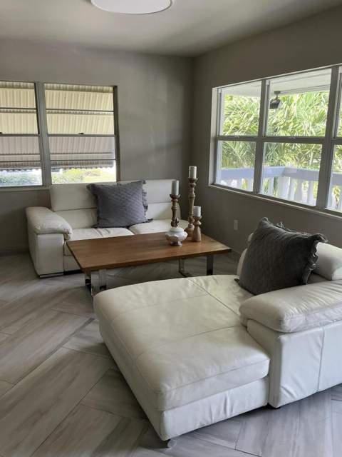 40 Ventnor Drive, Deerfield Beach FL - photo 6 of 35