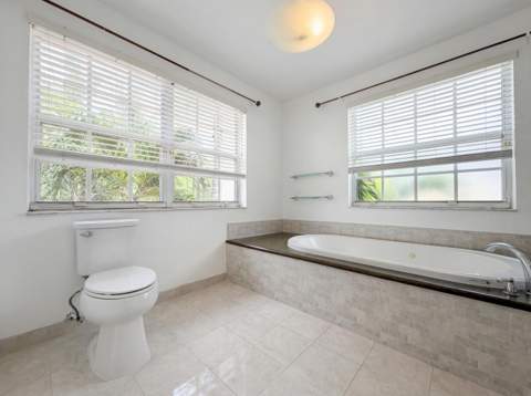 73 Gables Boulevard, Weston FL - photo 7 of 20
