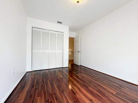 73 Gables Boulevard, Weston FL - photo 15 of 20