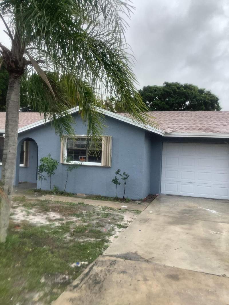 3 bedroom Single Family Residence at 3209 Jersey Court, Pinecrest Estates Unit 1, Fort Pierce — photo 4