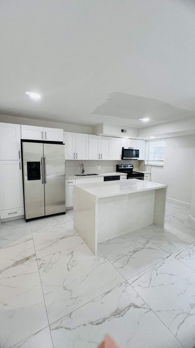 2 bedroom Condominium at 1401 Village Boulevard #2012, Ponte Verde At Palm Beach Lakes Condo, West Palm Beach — photo 2