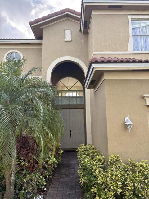 5719 Place Lake Drive, Fort Pierce FL - photo 13 of 18