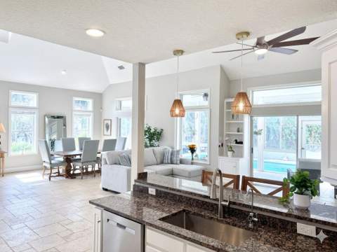 400 Seaside Lane, Juno Beach FL - photo 19 of 46