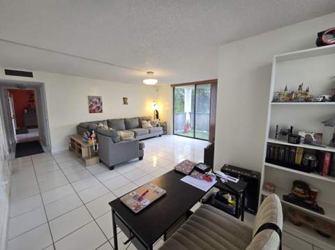 6190 Woodlands Boulevard #311, Tamarac FL - photo 18 of 35