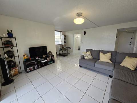6190 Woodlands Boulevard #311, Tamarac FL - photo 19 of 35