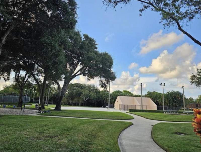 2 bedroom Townhouse at 197 Charter Way, Village Of Sandalwood Lakes North, West Palm Beach — photo 4
