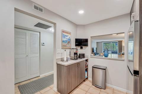 760 E Ocean Avenue #303, Boynton Beach FL - photo 9 of 41