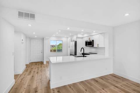 14360 Strathmore Lane #406, Delray Beach FL - photo 10 of 83