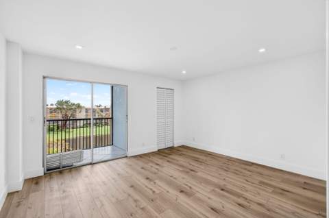 14360 Strathmore Lane #406, Delray Beach FL - photo 17 of 83
