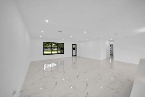 7301 NW 13th Court, Plantation FL - photo 18 of 36