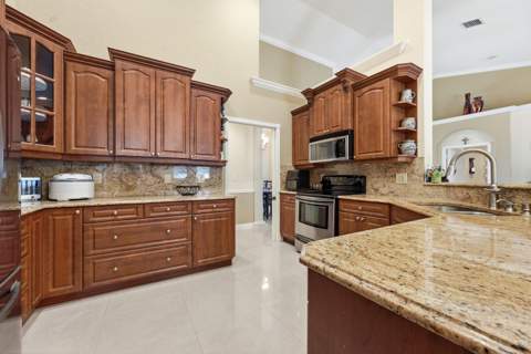 6444 NW Frenze Street, Port St. Lucie FL - photo 12 of 57