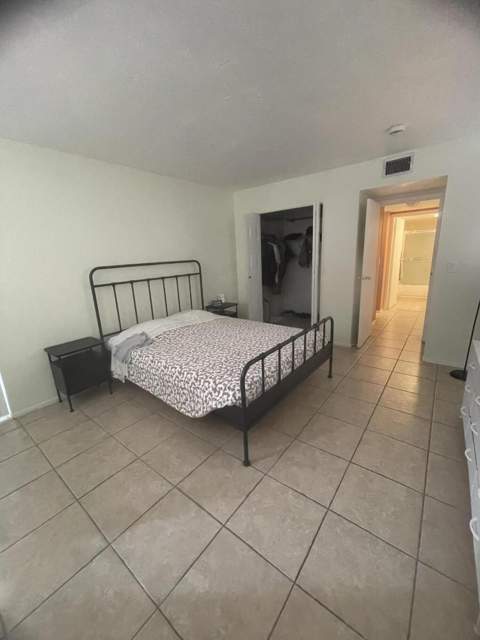 2821 Somerset Drive #118, Lauderdale Lakes FL - photo 8 of 12