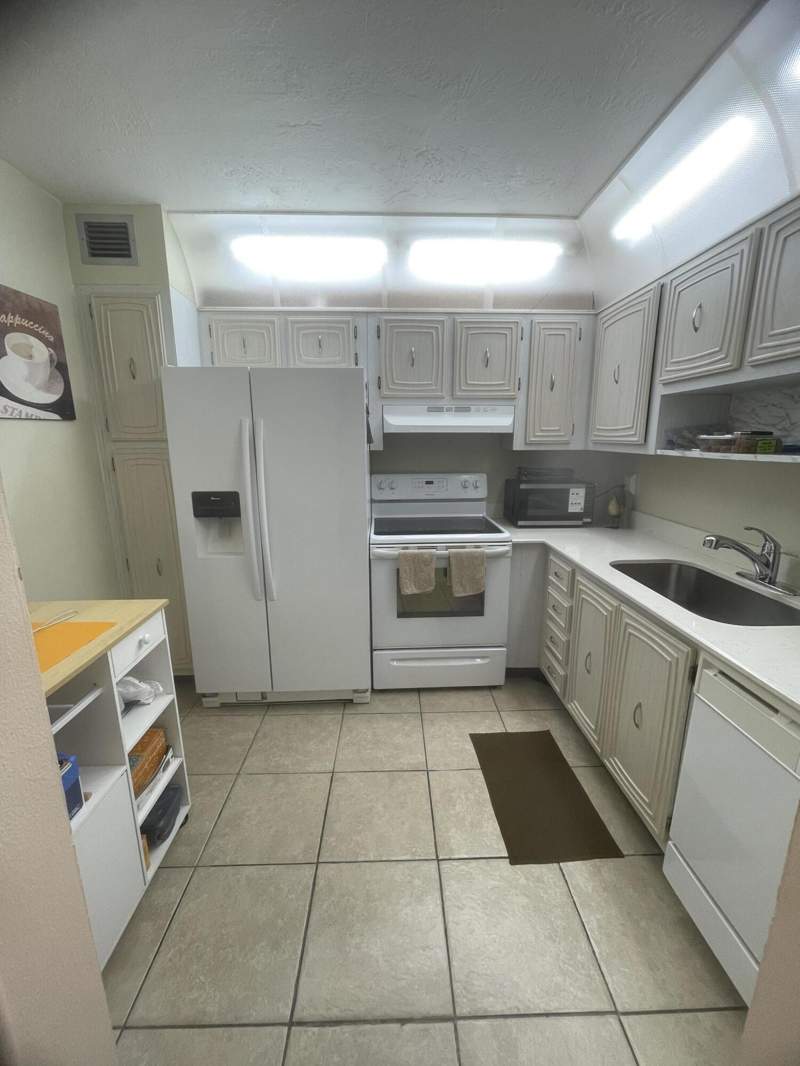 1 bedroom Condominium at 2821 Somerset Drive #118, Somerset No 1 Condo, Lauderdale Lakes — photo 3