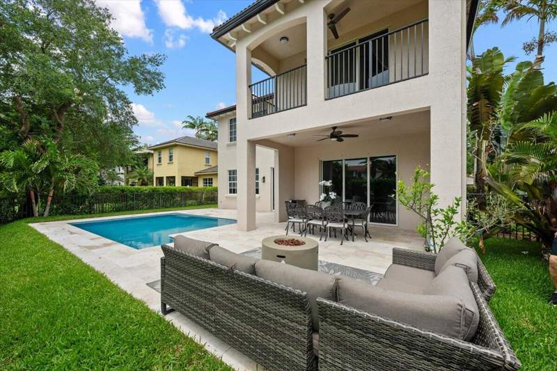 5 bedroom Single Family Residence at 2020 Graden Drive, Evergrene, Palm Beach Gardens — photo 2